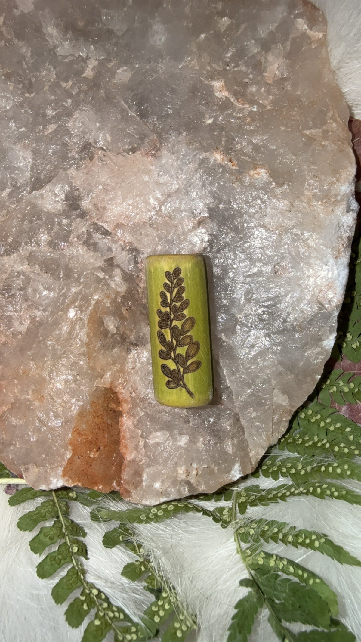 Bead green leaf