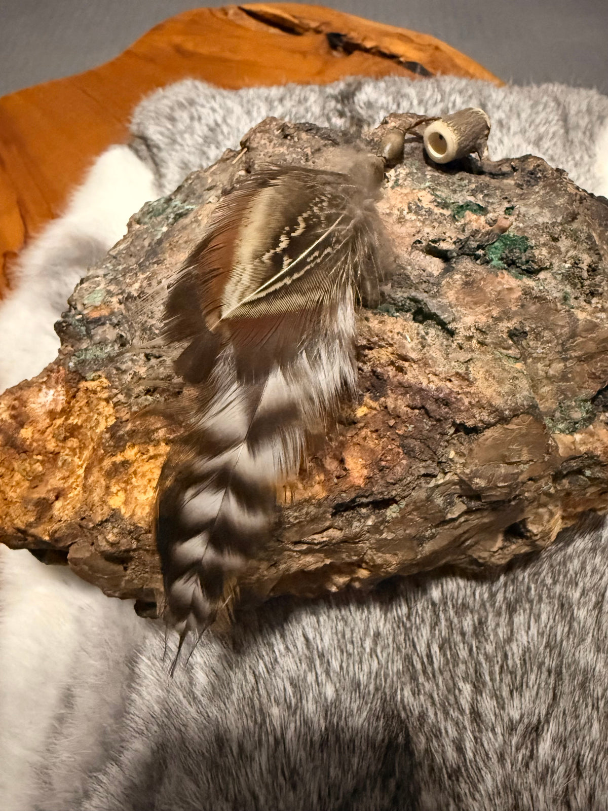 Dangle assorted feather