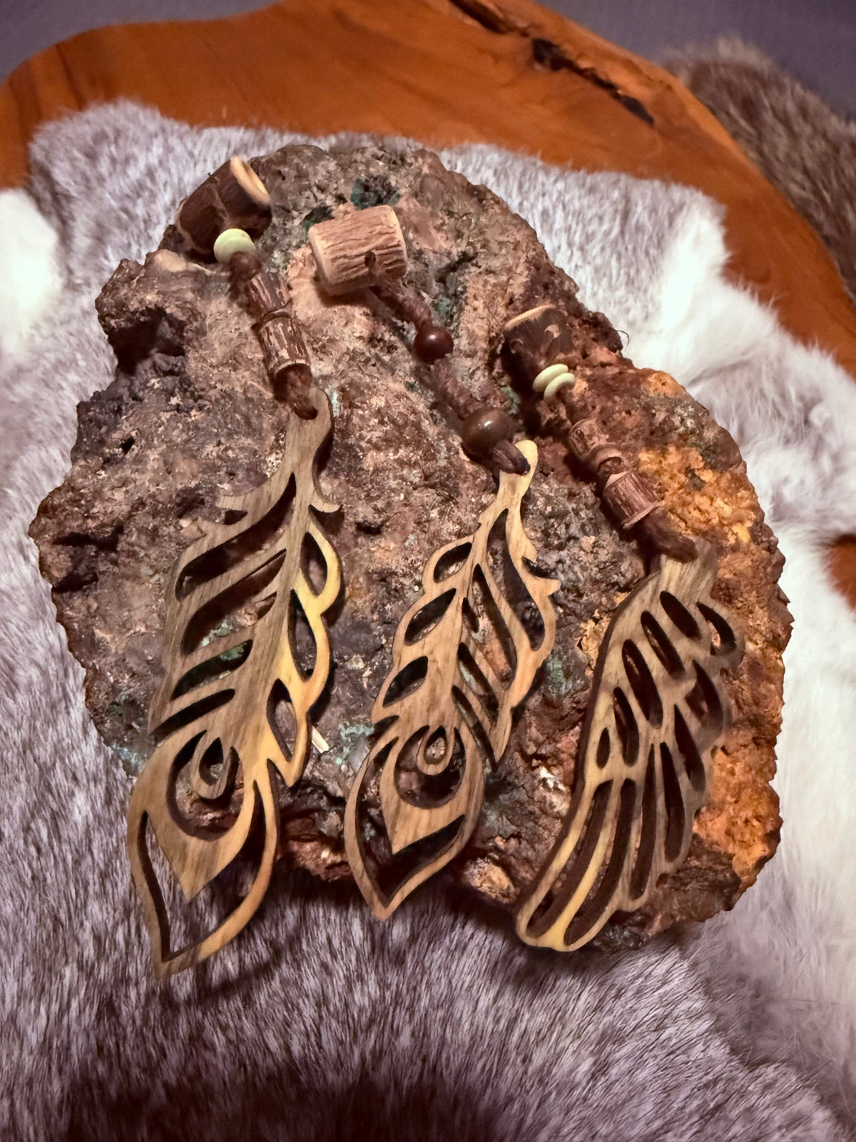 Dangle-wooden leaf